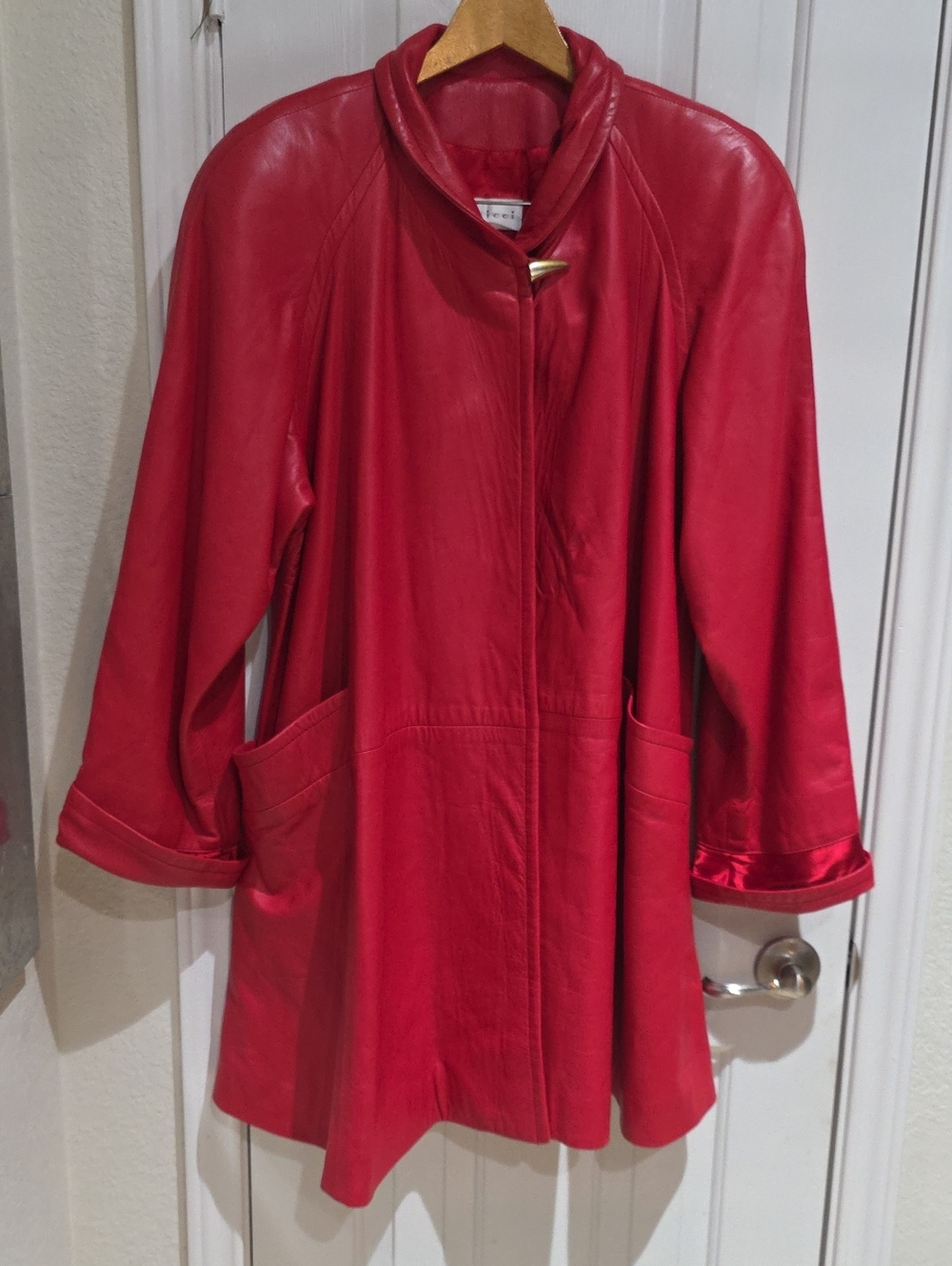 VERICCI Vintage 80's  Red Leather Jacket -Classic A-Line Coat Size XS  Over Size
